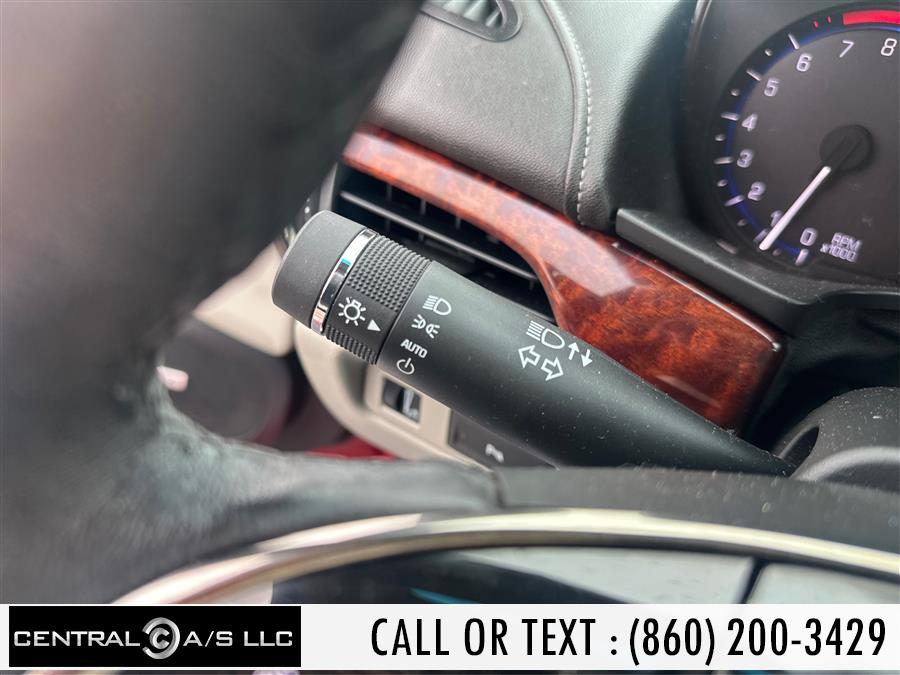 Vehicle image 19 of 21