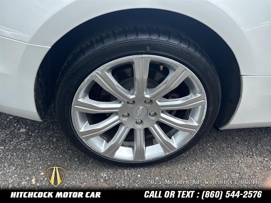 Vehicle image 24 of 43