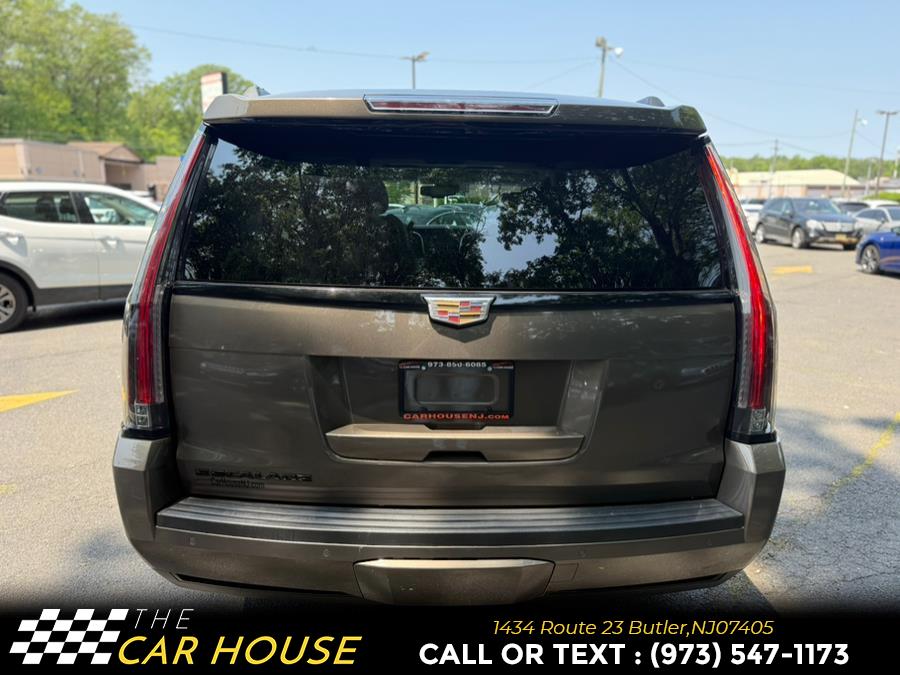 Vehicle image 9 of 28