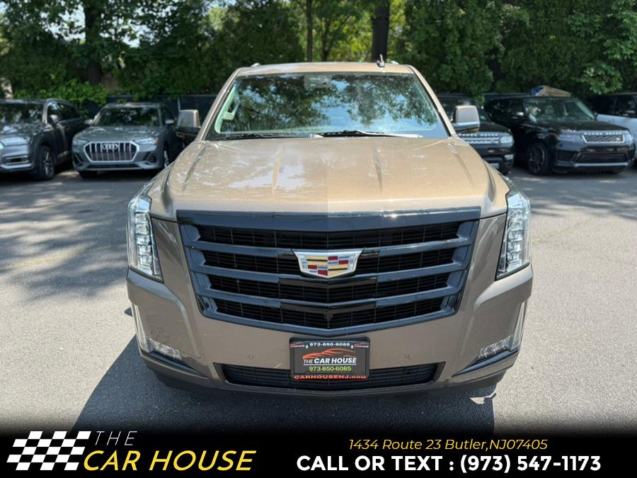 Vehicle image 2 of 28