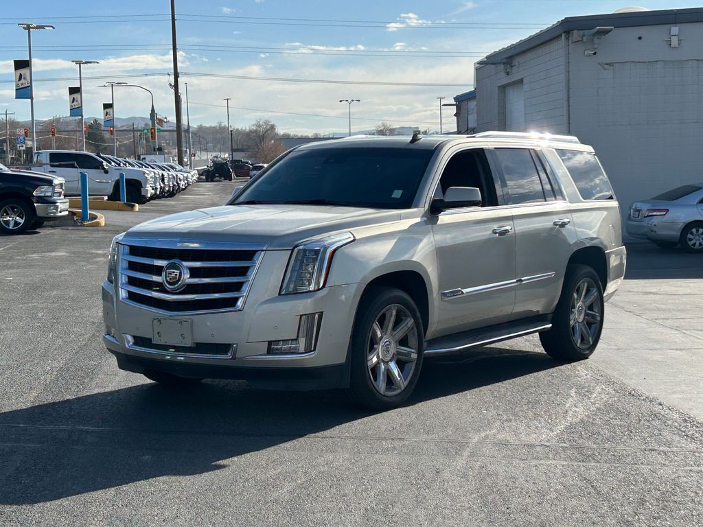 2015 Cadillac Escalade Luxury Image 1 of 36