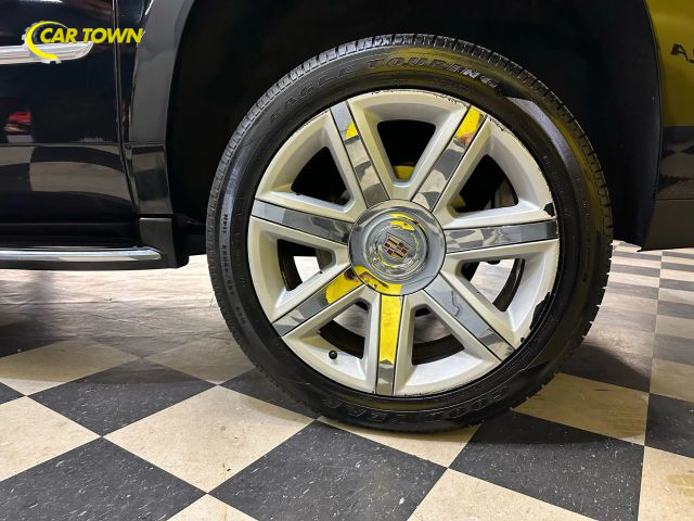 2015 Cadillac Escalade ESV Luxury Image 14 of 48