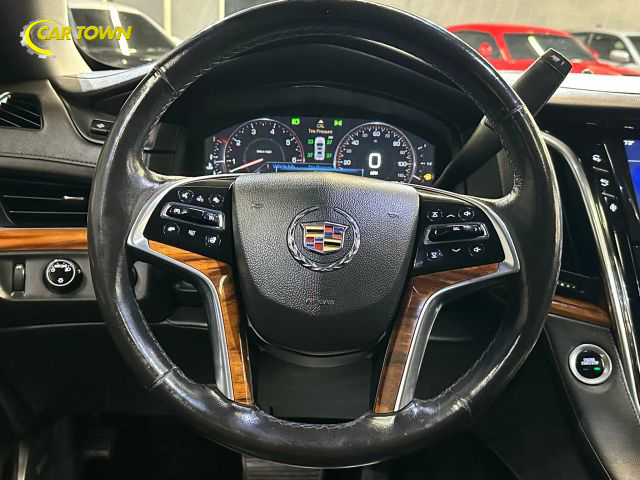 2015 Cadillac Escalade ESV Luxury Image 42 of 48