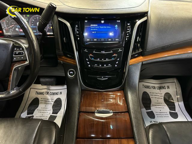 2015 Cadillac Escalade ESV Luxury Image 44 of 48