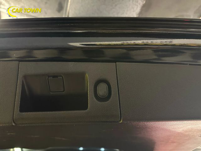 2015 Cadillac Escalade ESV Luxury Image 47 of 48