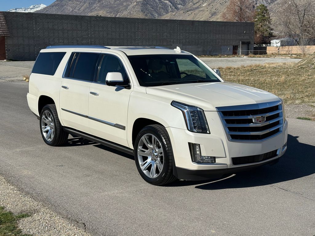 2015 Cadillac Escalade ESV Premium Image 3 of 46