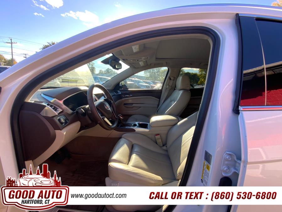 Vehicle image 9 of 18