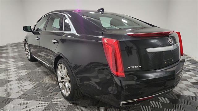 Vehicle image 7 of 26