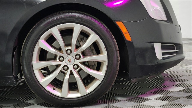 Vehicle image 24 of 26