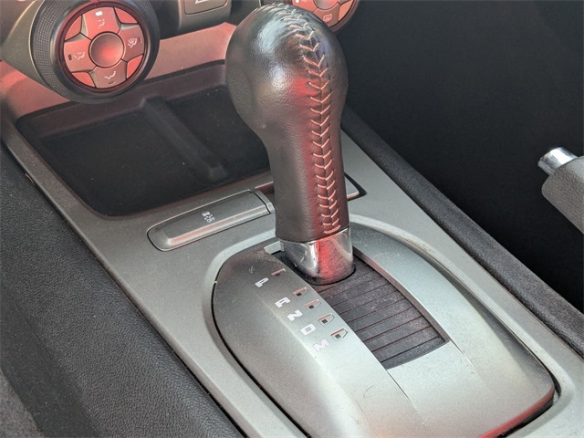 2015 Chevrolet Camaro LT Image 18 of 26