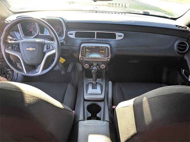 2015 Chevrolet Camaro LT Image 13 of 26