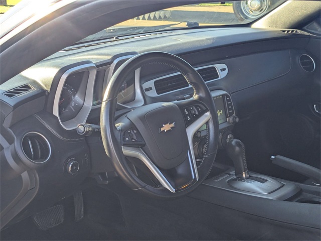 2015 Chevrolet Camaro LT Image 12 of 26