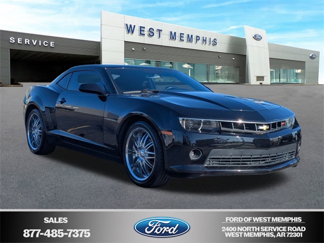 2015 Chevrolet Camaro LT Image 2 of 26