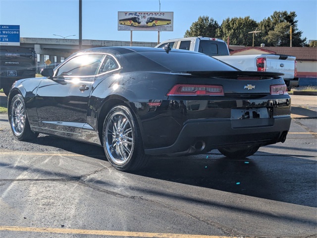 2015 Chevrolet Camaro LT Image 6 of 26
