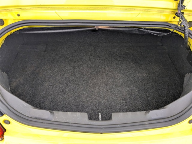Vehicle image 10 of 28
