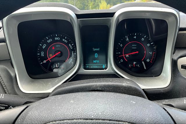 2015 Chevrolet Camaro LS Image 16 of 27