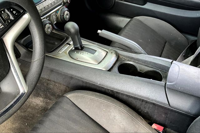 2015 Chevrolet Camaro LS Image 18 of 27