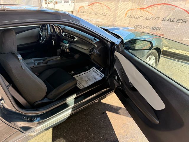 2015 Chevrolet Camaro LS Image 24 of 27