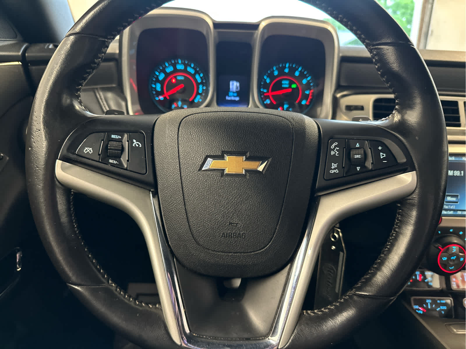 Vehicle image 25 of 39
