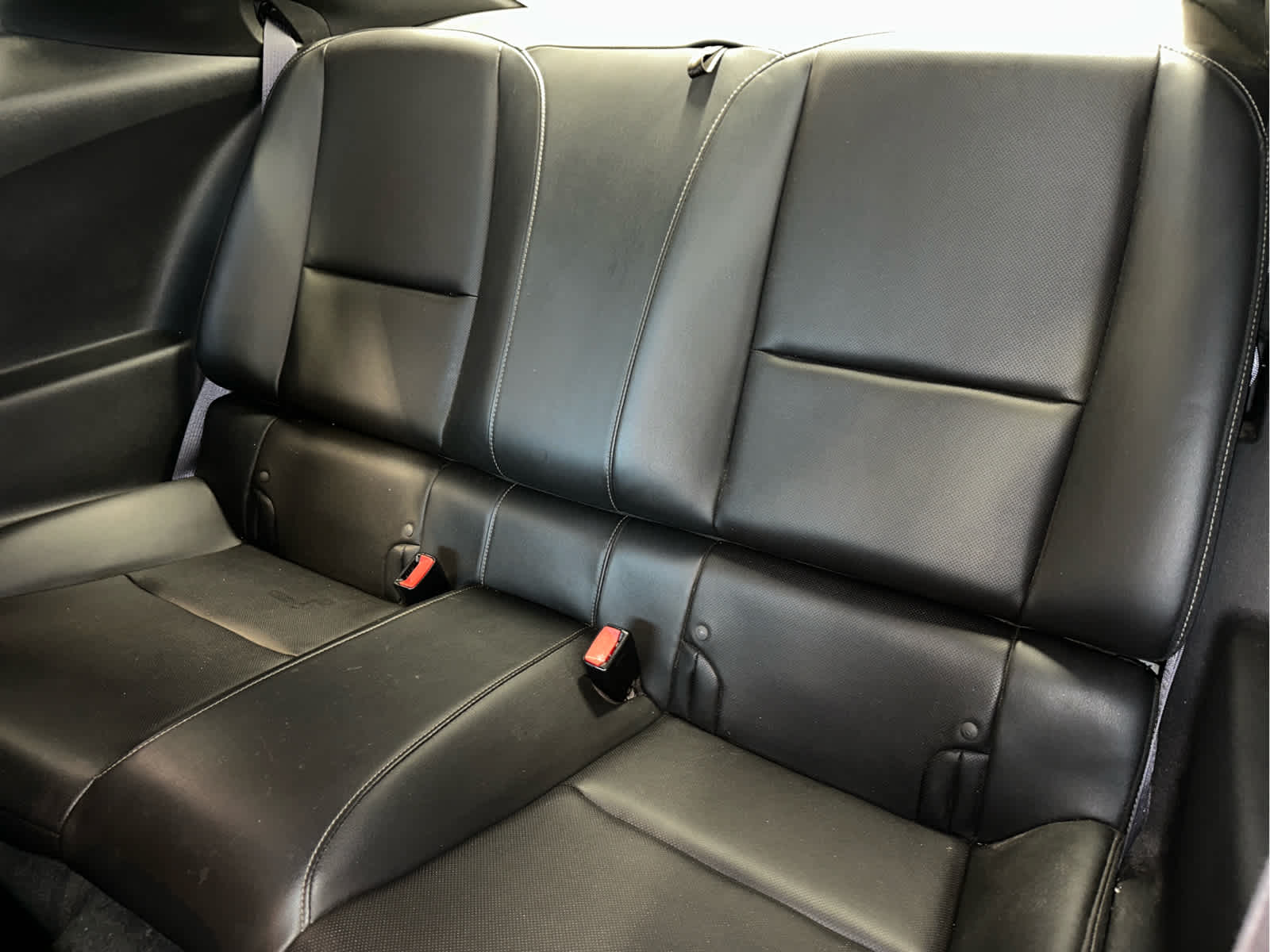Vehicle image 17 of 39