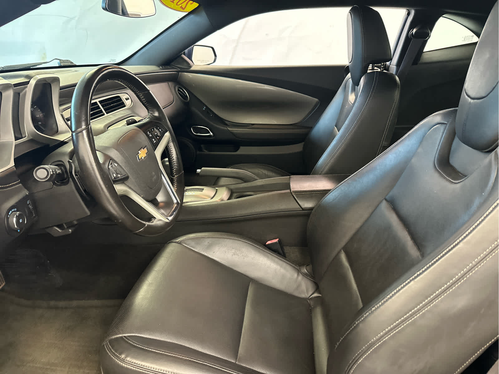 Vehicle image 10 of 39