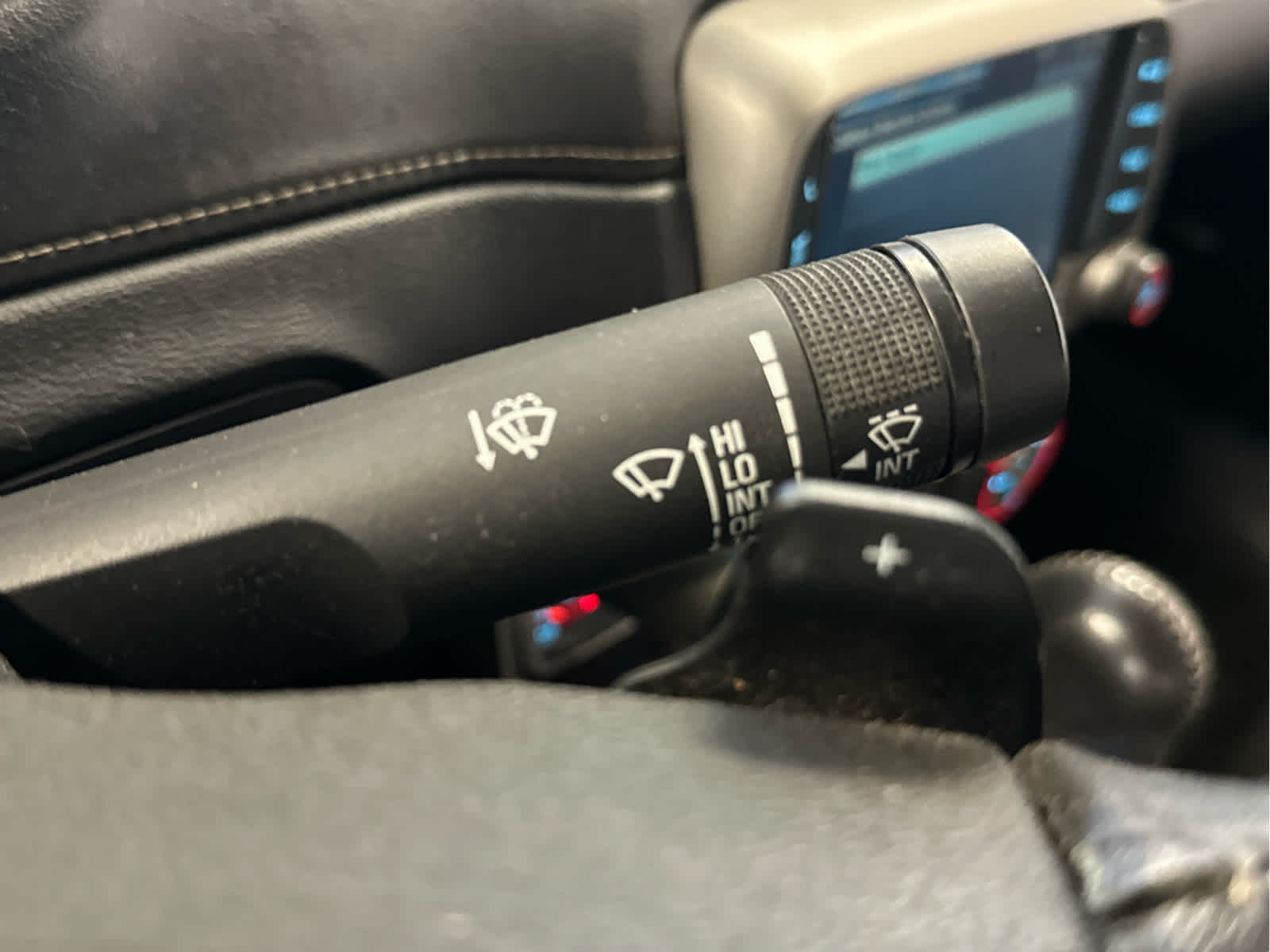 Vehicle image 37 of 39