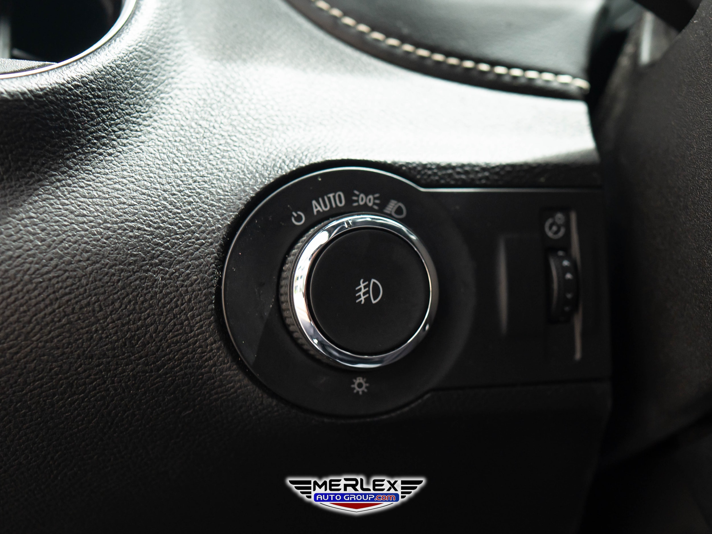Vehicle image 29 of 43