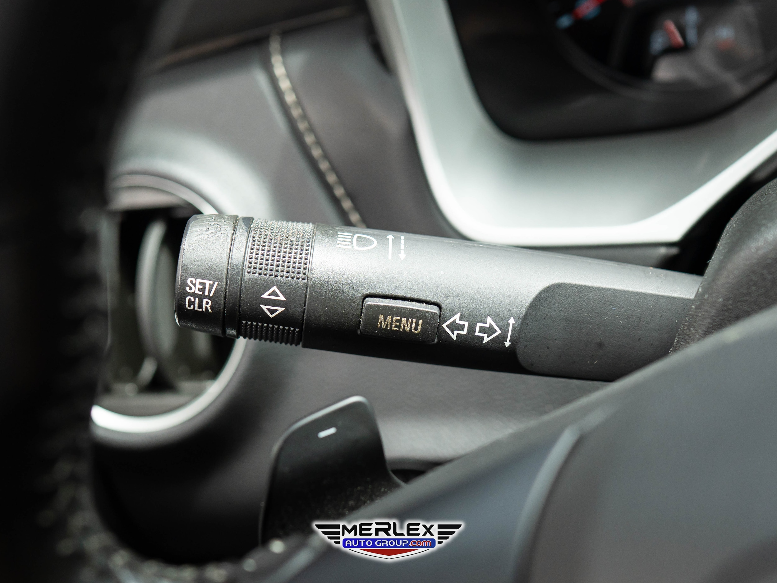 Vehicle image 25 of 43