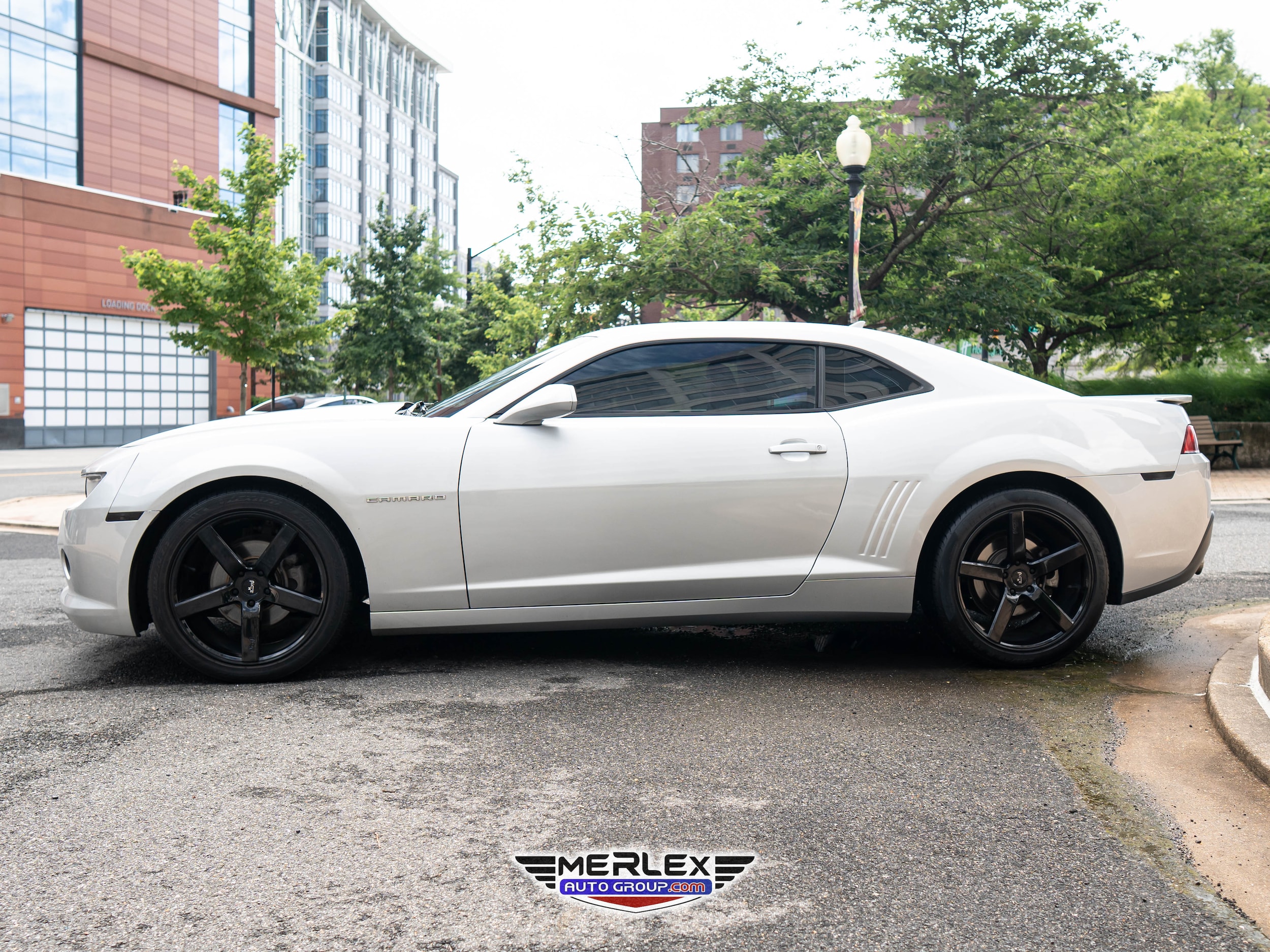 Vehicle image 6 of 43
