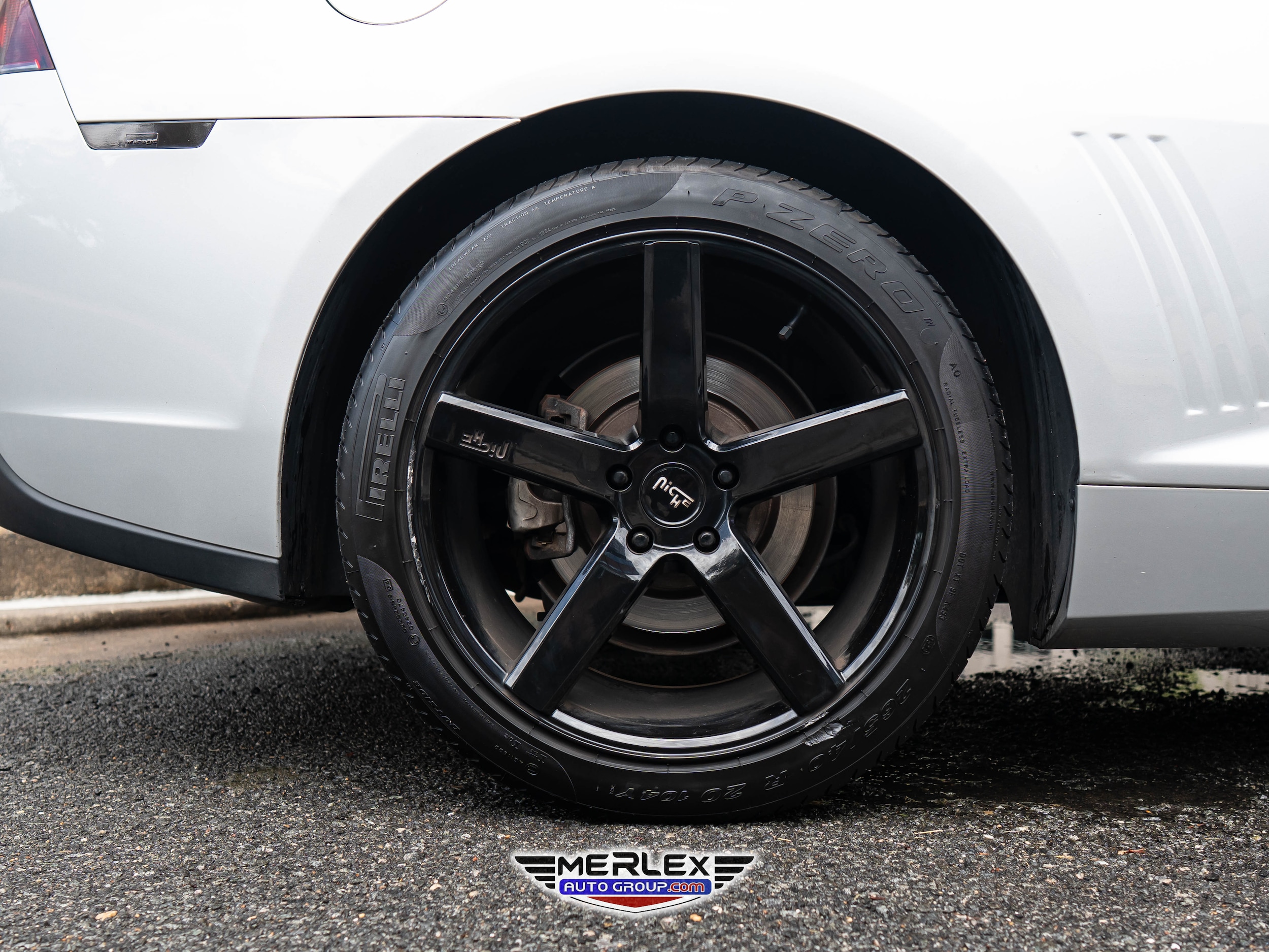 Vehicle image 9 of 43
