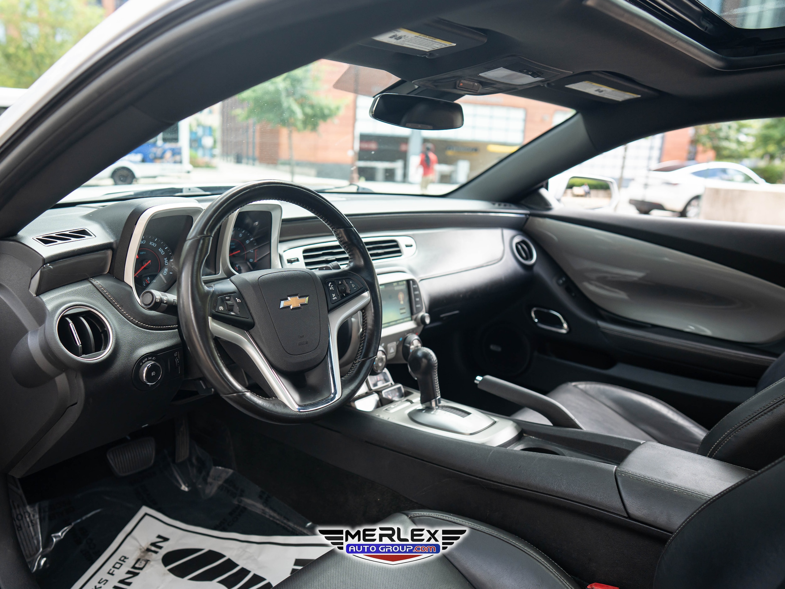 Vehicle image 16 of 43