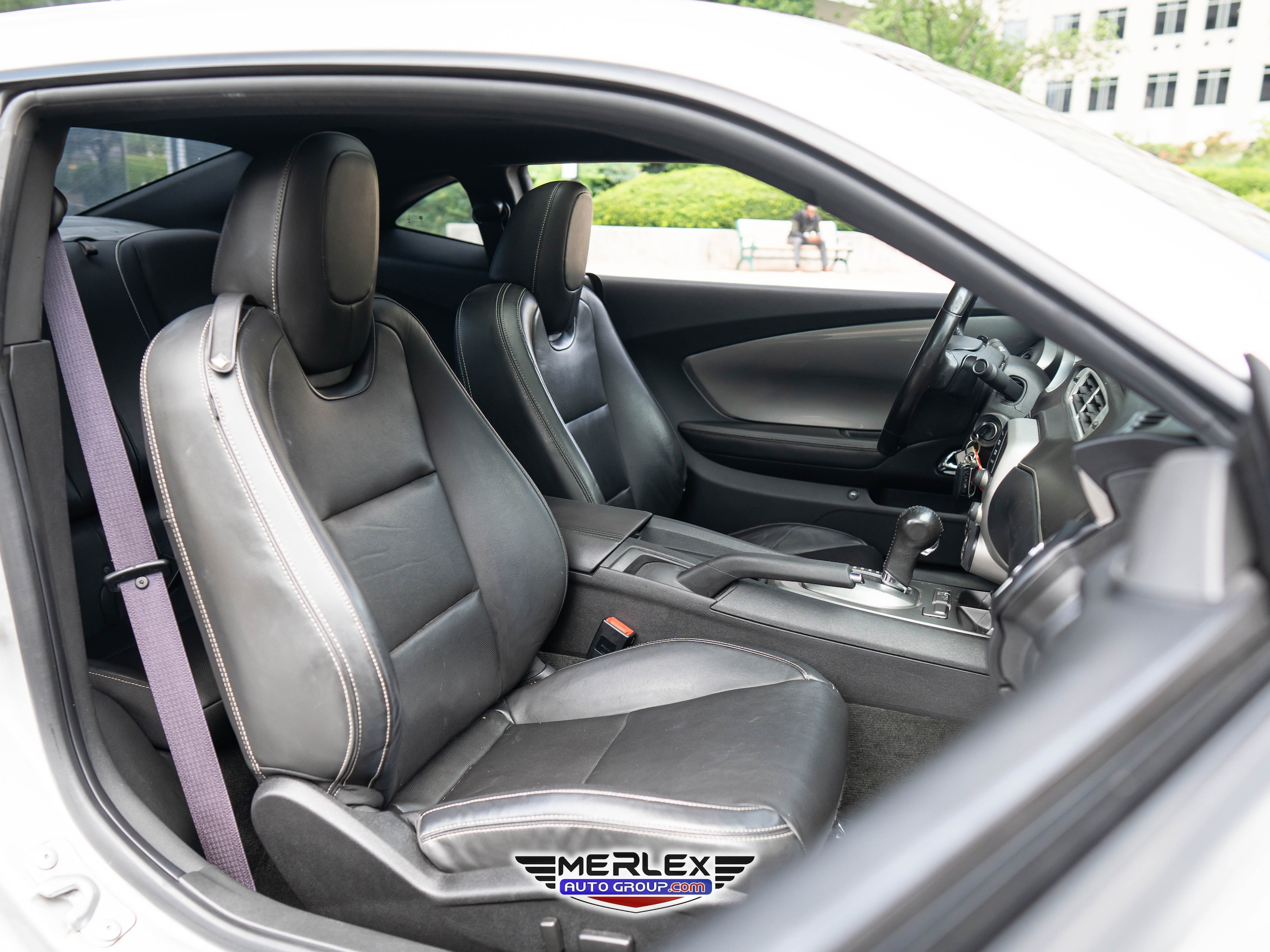 Vehicle image 14 of 43