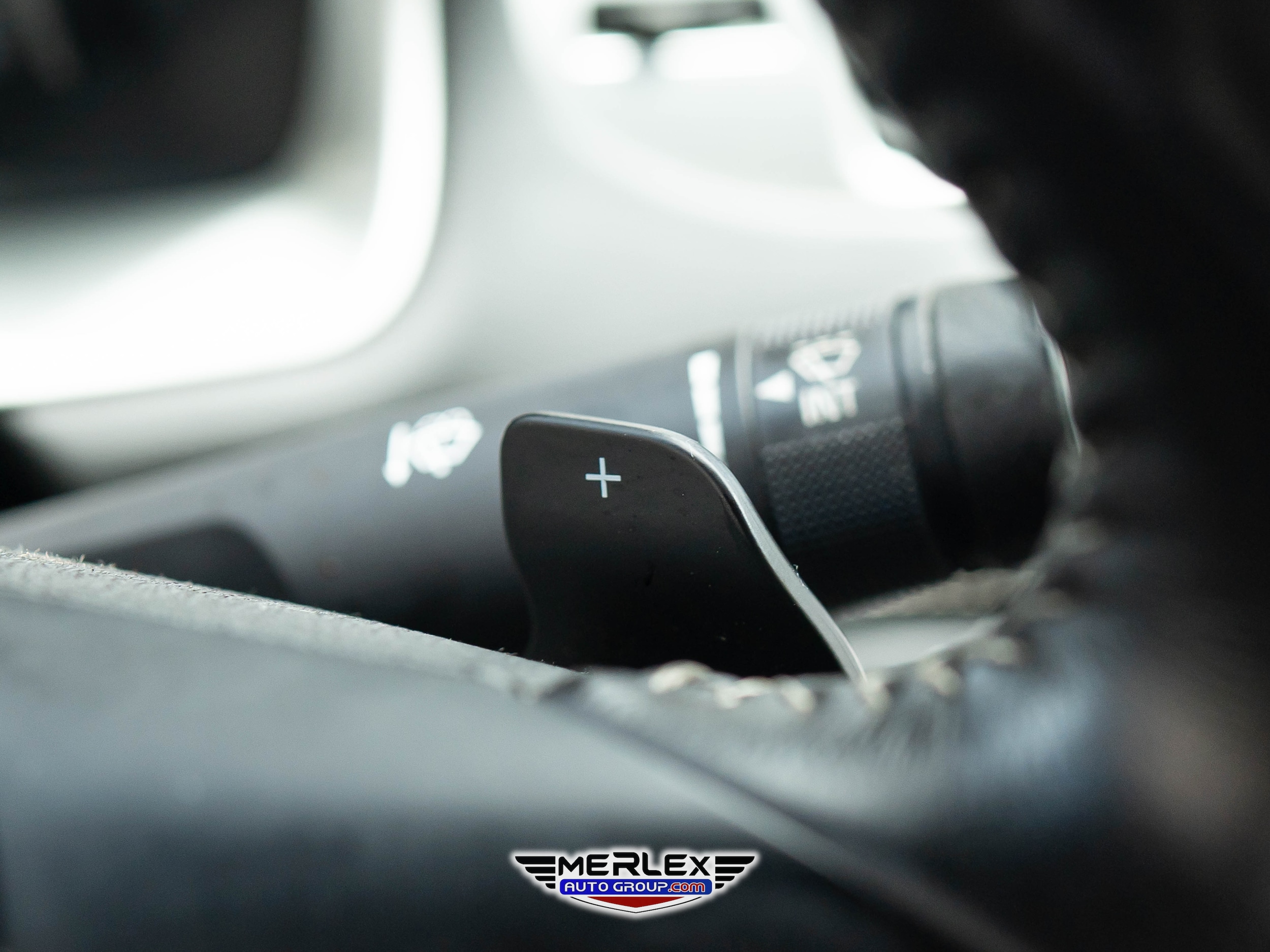 Vehicle image 26 of 43