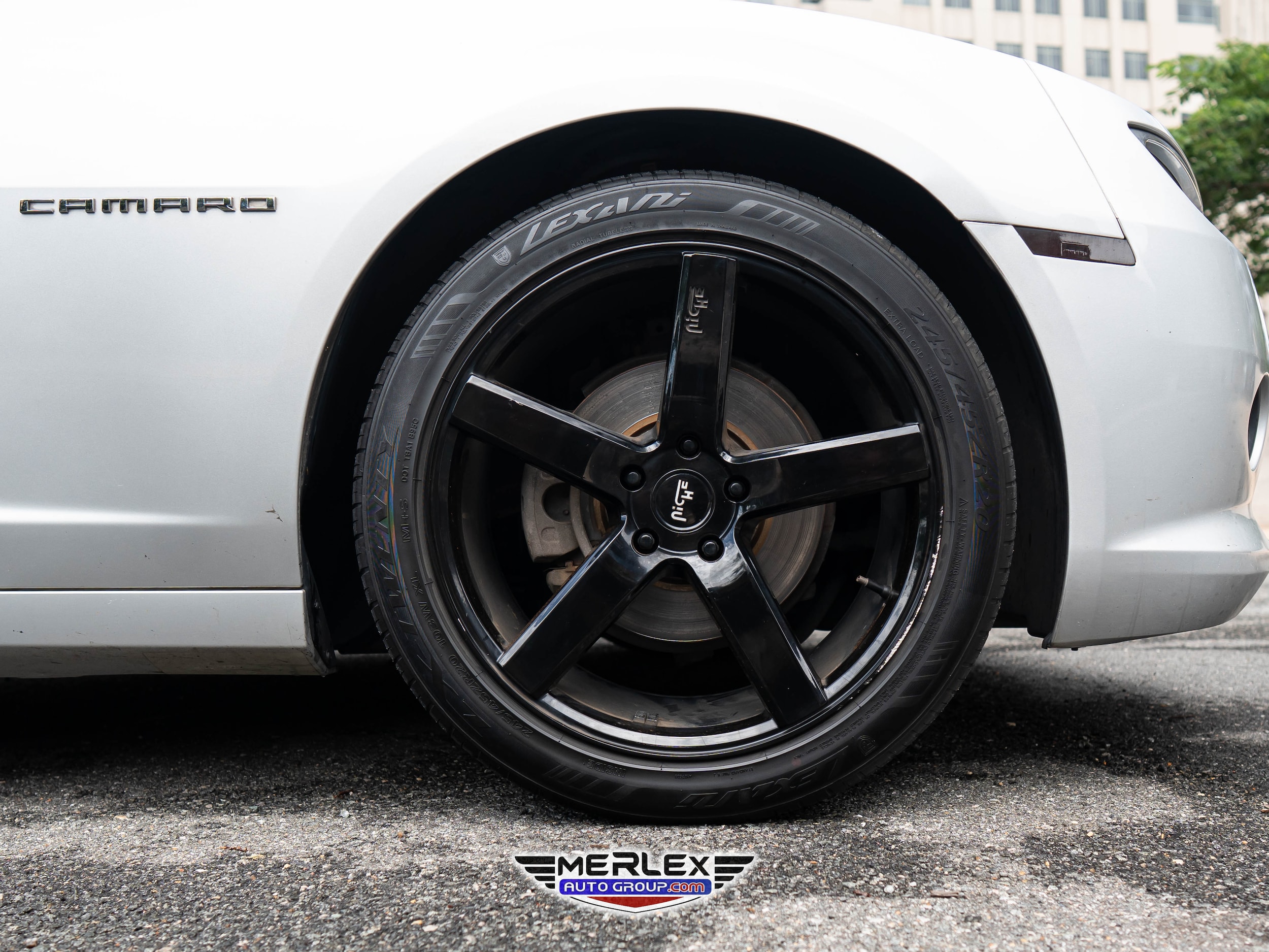 Vehicle image 10 of 43