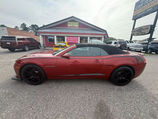 Vehicle image 9 of 12