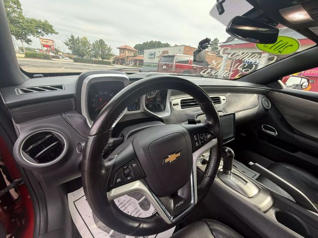 Vehicle image 10 of 12