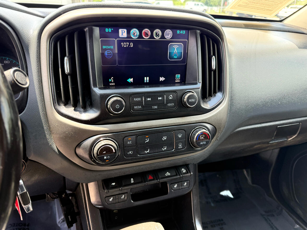 Vehicle image 11 of 14