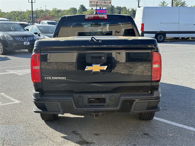 Vehicle image 8 of 25