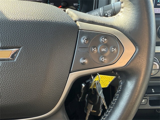 Vehicle image 21 of 25