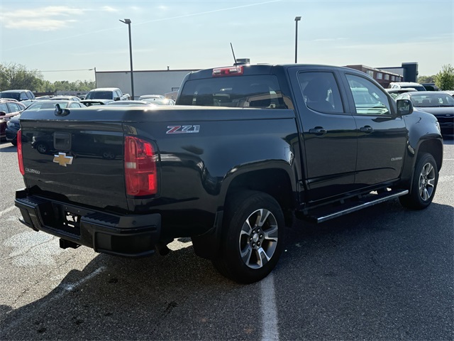Vehicle image 5 of 25