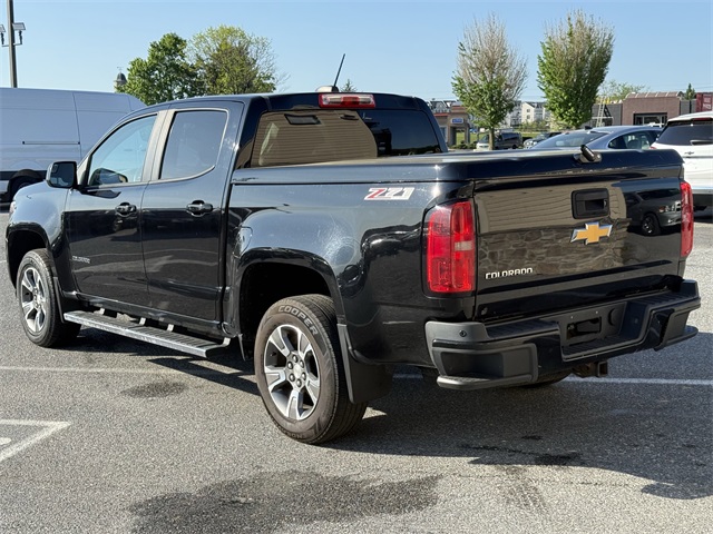 Vehicle image 6 of 25