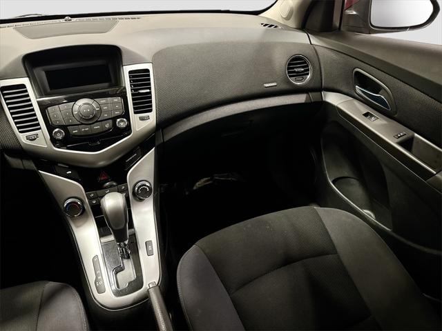 2015 Chevrolet Cruze LT Image 17 of 31