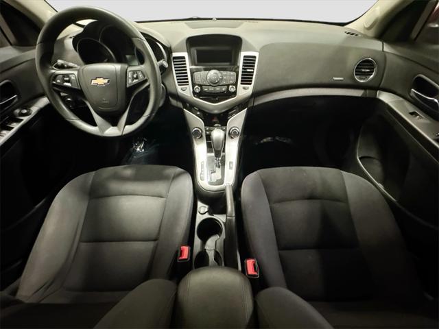 2015 Chevrolet Cruze LT Image 16 of 31