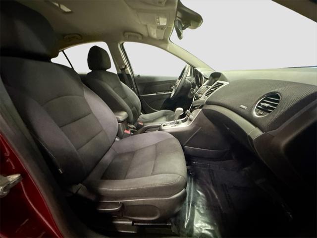 2015 Chevrolet Cruze LT Image 14 of 31