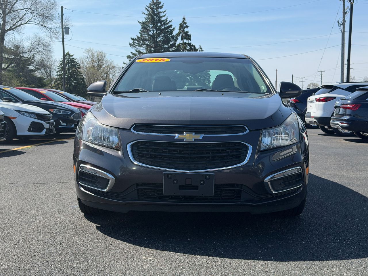 2015 Chevrolet Cruze LT Image 3 of 30