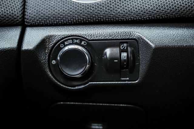 2015 Chevrolet Cruze LT Image 48 of 59