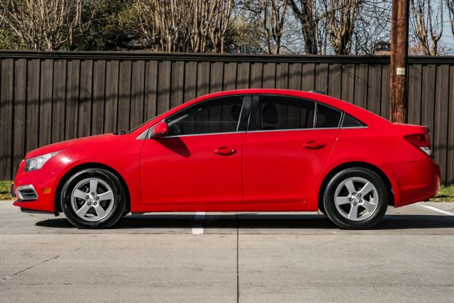 2015 Chevrolet Cruze LT Image 14 of 59