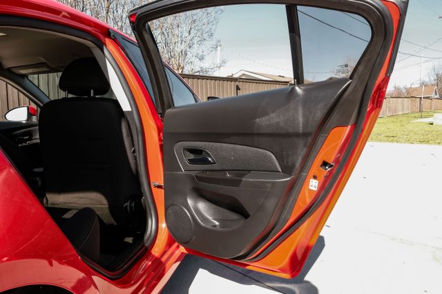 2015 Chevrolet Cruze LT Image 58 of 59