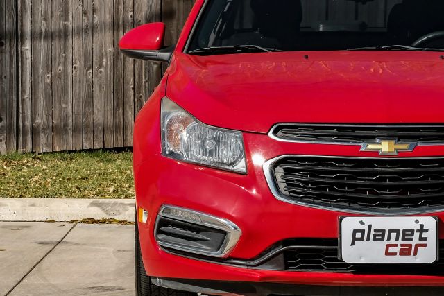 2015 Chevrolet Cruze LT Image 6 of 59