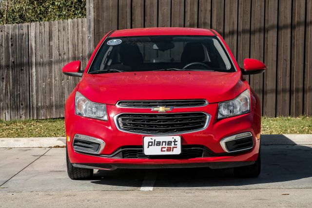 2015 Chevrolet Cruze LT Image 5 of 59